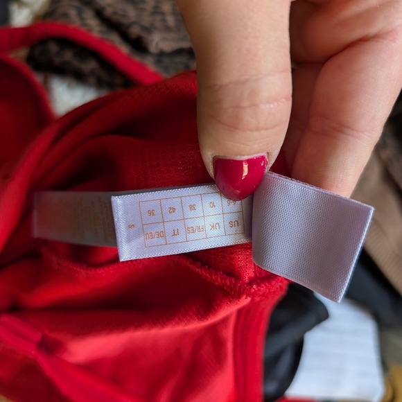 2/$10 Savage X Fenty Scarlet Scoop Neck Tank - Picture 7 of 8